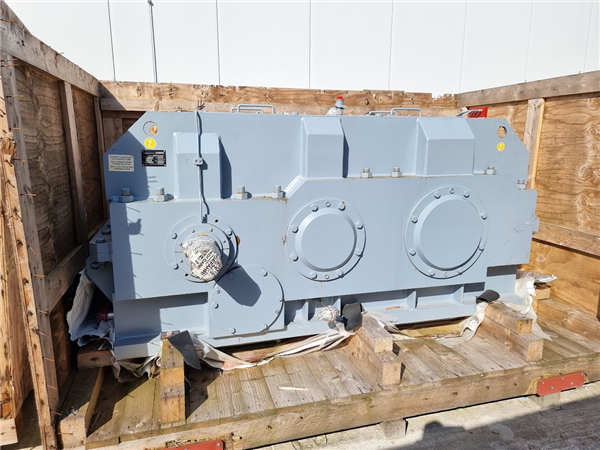 Unused Thyssenkrupp Drs 1000x2000 Dbl. Rollsizer And Ws 14/20 Dbl. Roll Crusher)